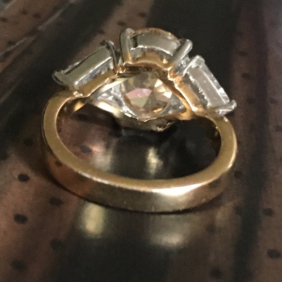 ❤️CZ GEMSTONE GOLD GORGEOUS RING ENGAGEMENT BIRTHSTONE SIZE 4 - Picture 3 of 16